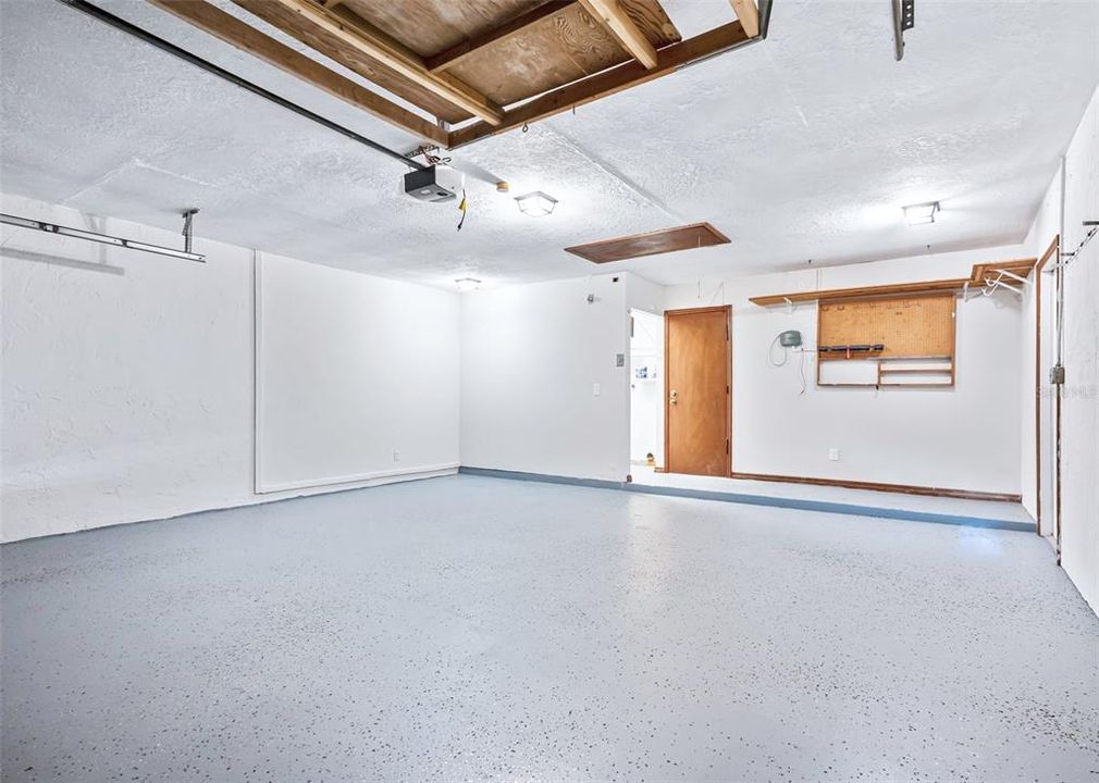 For Sale: $234,900 (3 beds, 2 baths, 1441 Square Feet)