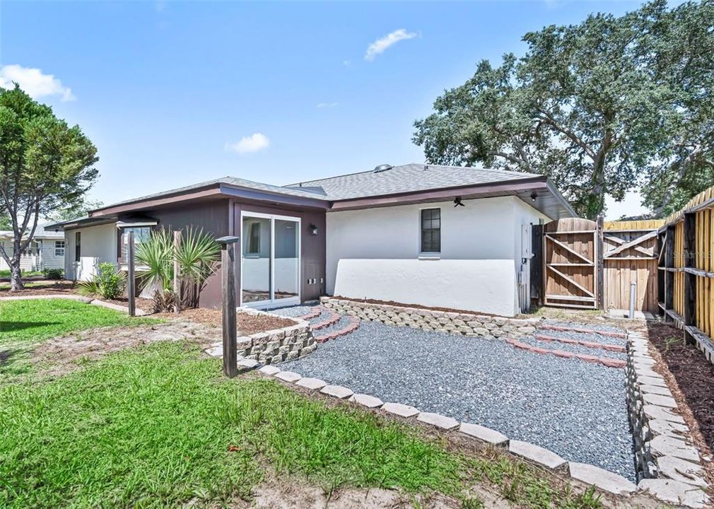 For Sale: $234,900 (3 beds, 2 baths, 1441 Square Feet)