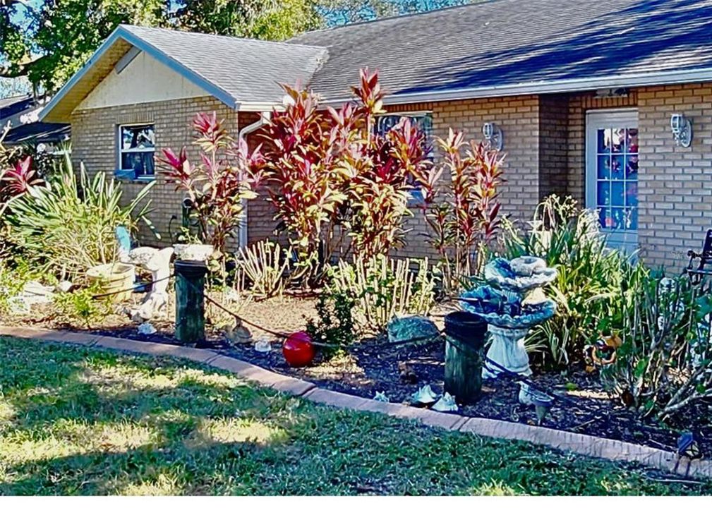 For Sale: $449,900 (4 beds, 3 baths, 2444 Square Feet)