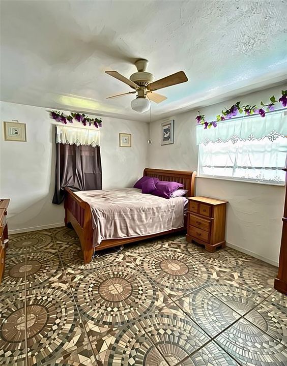 For Sale: $449,900 (4 beds, 3 baths, 2444 Square Feet)