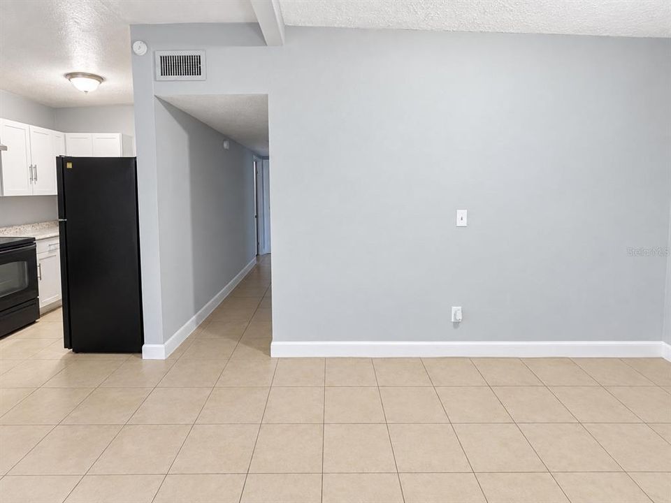 For Rent: $1,795 (3 beds, 1 baths, 1365 Square Feet)