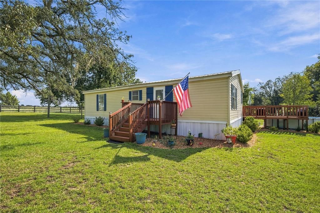 На продажу: $159,900 (2 спален, 2 ванн, 960 Квадратных фут)