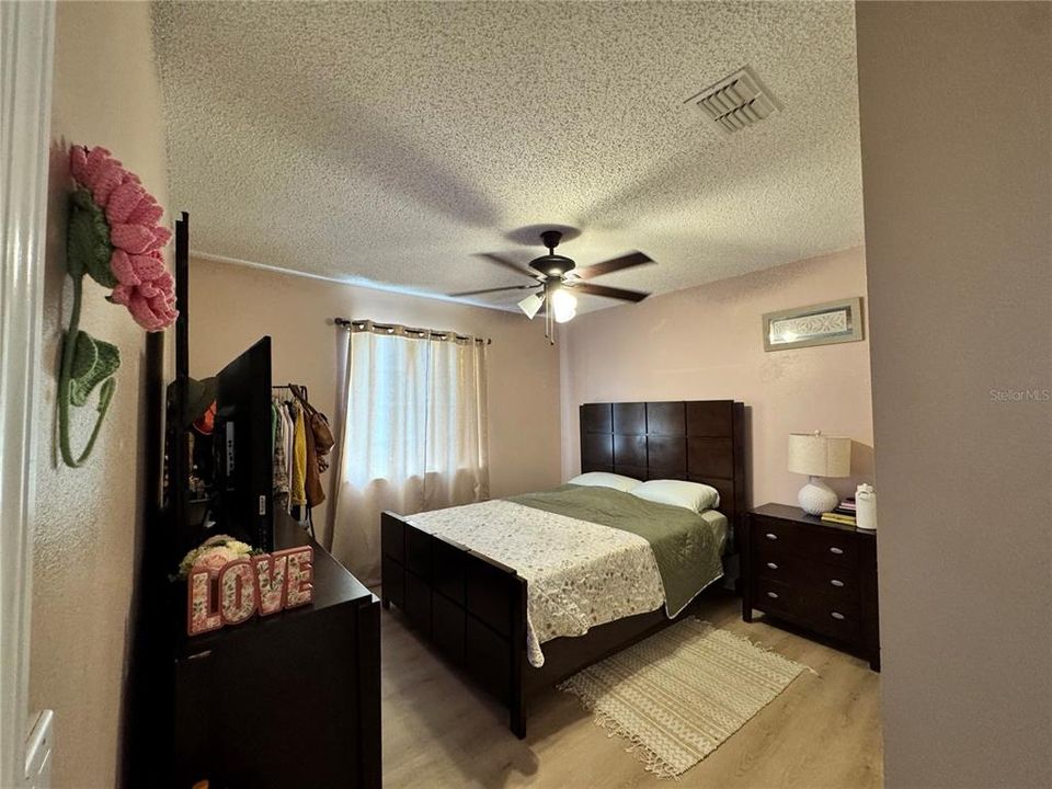 На продажу: $389,999 (4 спален, 2 ванн, 2763 Квадратных фут)