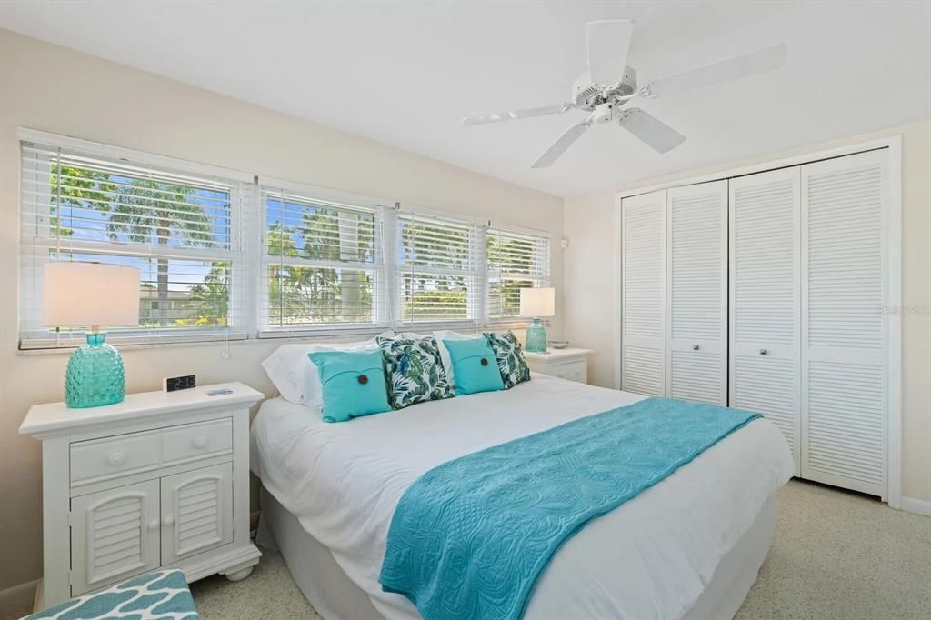 For Sale: $429,000 (3 beds, 2 baths, 1393 Square Feet)
