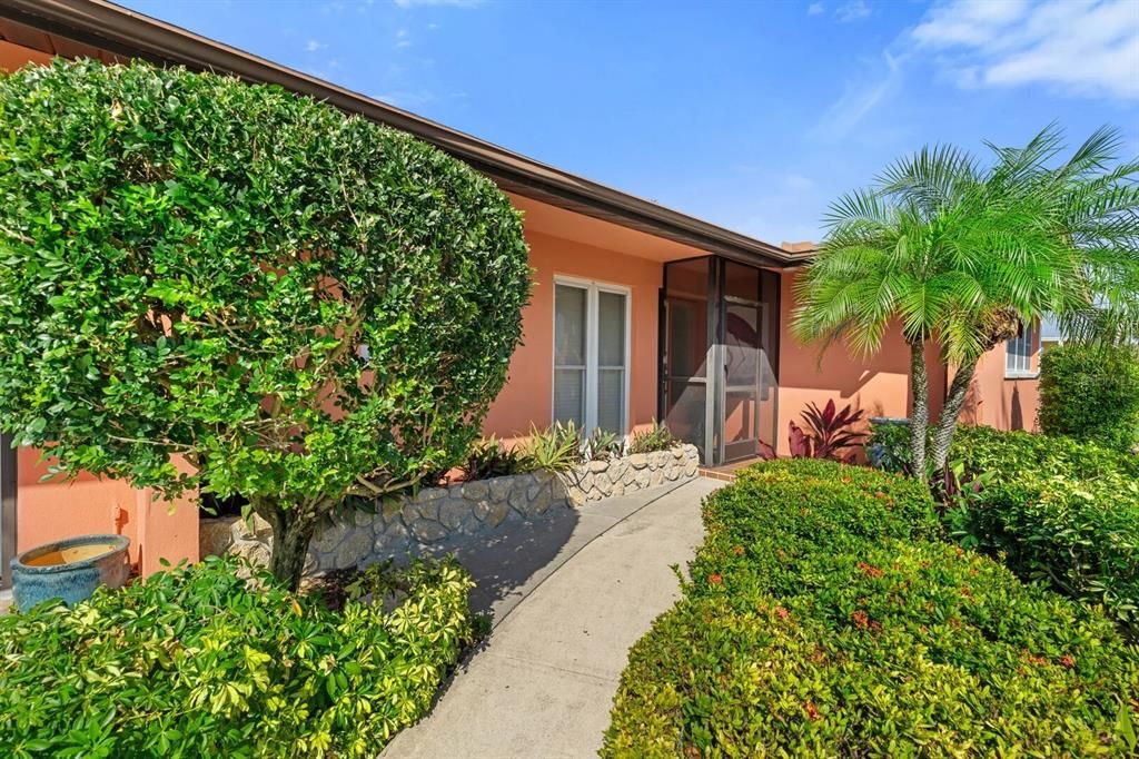 For Sale: $429,000 (3 beds, 2 baths, 1393 Square Feet)