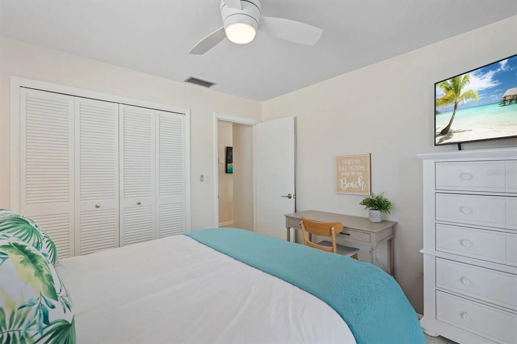 For Sale: $429,000 (3 beds, 2 baths, 1393 Square Feet)