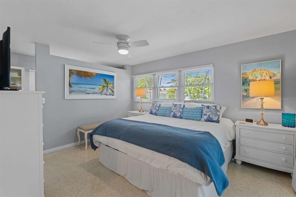 For Sale: $429,000 (3 beds, 2 baths, 1393 Square Feet)