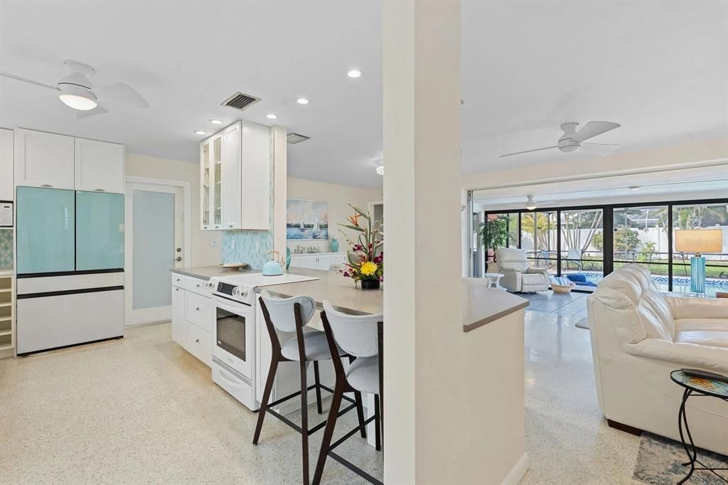 For Sale: $429,000 (3 beds, 2 baths, 1393 Square Feet)
