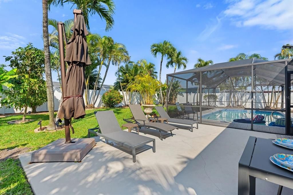 For Sale: $429,000 (3 beds, 2 baths, 1393 Square Feet)