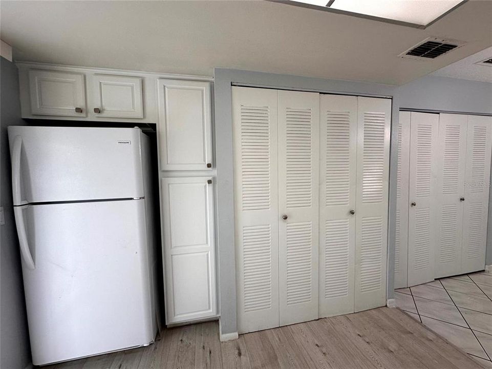 В аренду: $1,700 (2 спален, 2 ванн, 960 Квадратных фут)