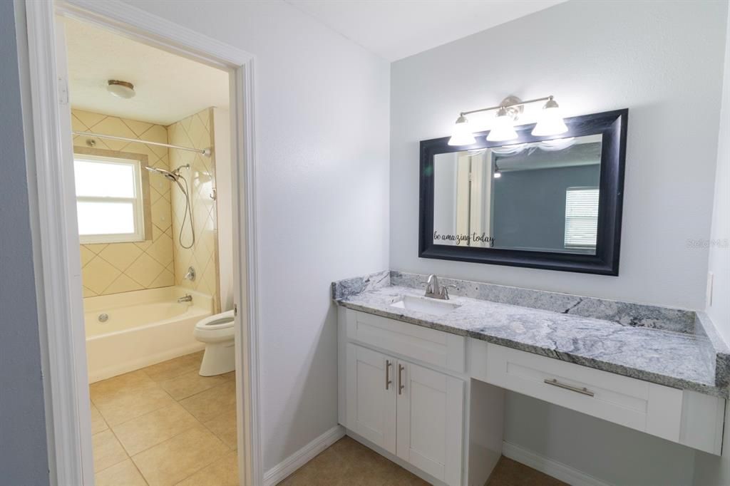 En Renta: $2,625 (4 camas, 2 baños, 2439 Pies cuadrados)