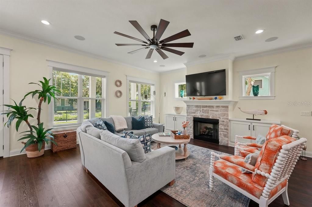For Sale: $1,649,000 (3 beds, 3 baths, 2851 Square Feet)