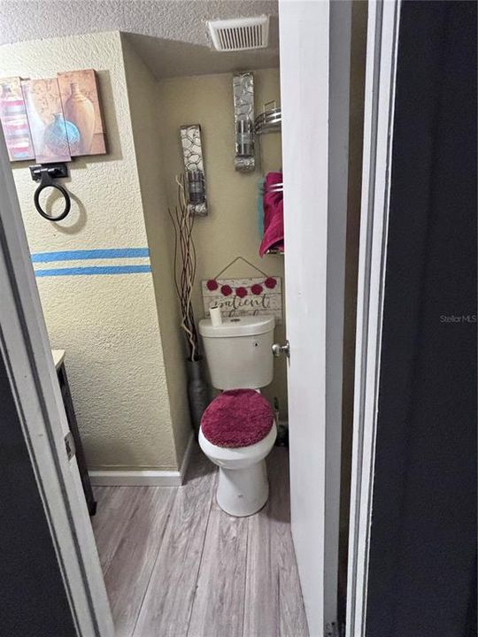 На продажу: $200,000 (3 спален, 2 ванн, 1230 Квадратных фут)