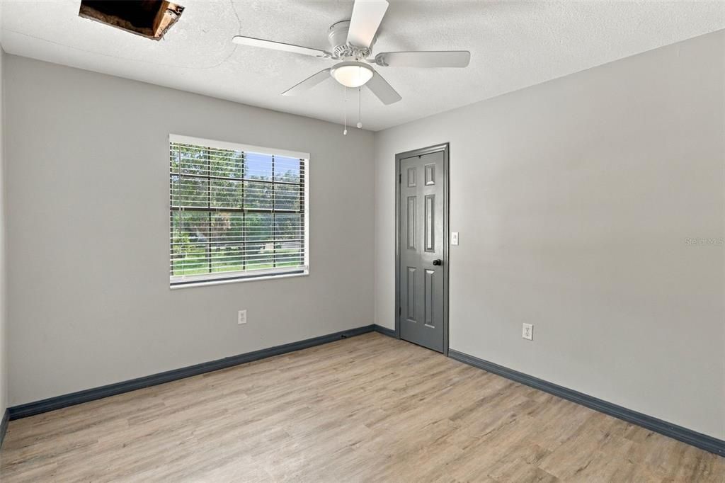 For Sale: $325,000 (3 beds, 2 baths, 2146 Square Feet)