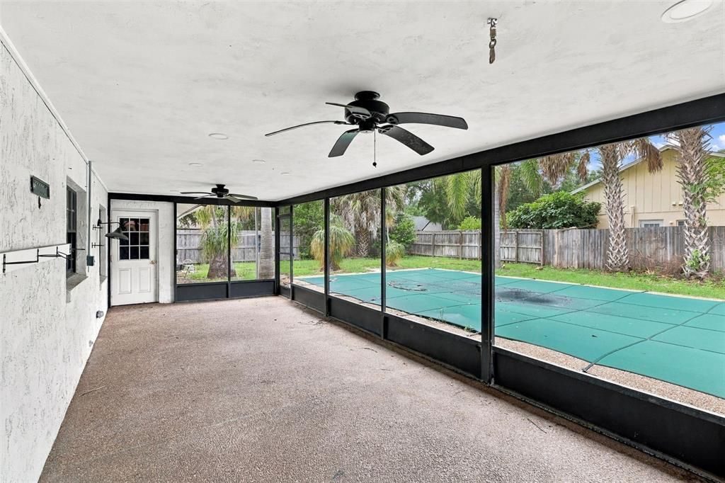 For Sale: $325,000 (3 beds, 2 baths, 2146 Square Feet)