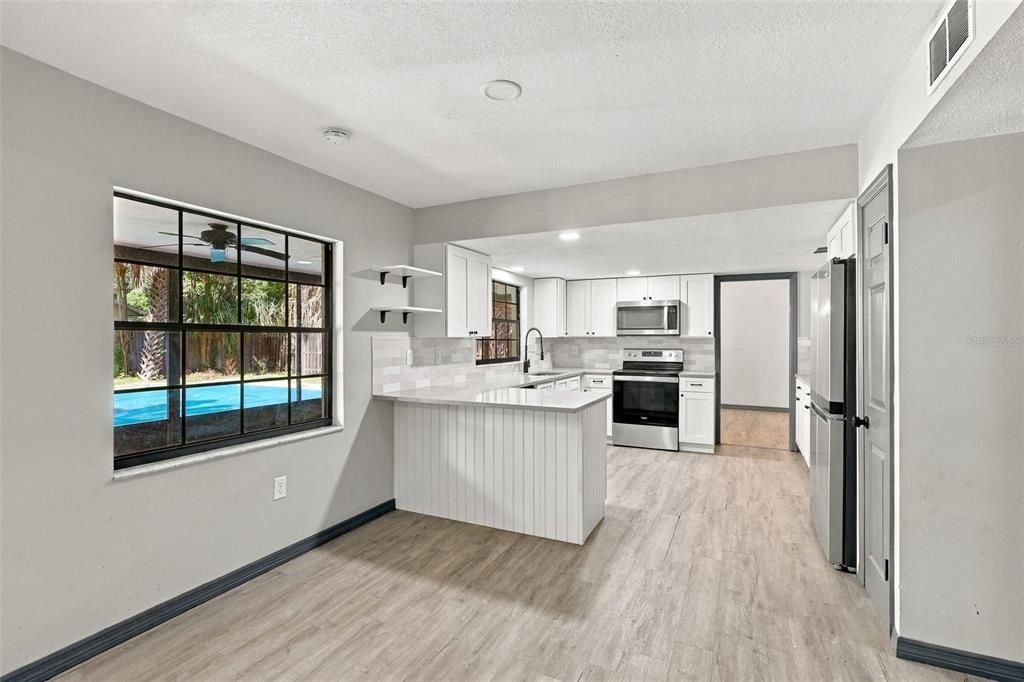 For Sale: $325,000 (3 beds, 2 baths, 2146 Square Feet)
