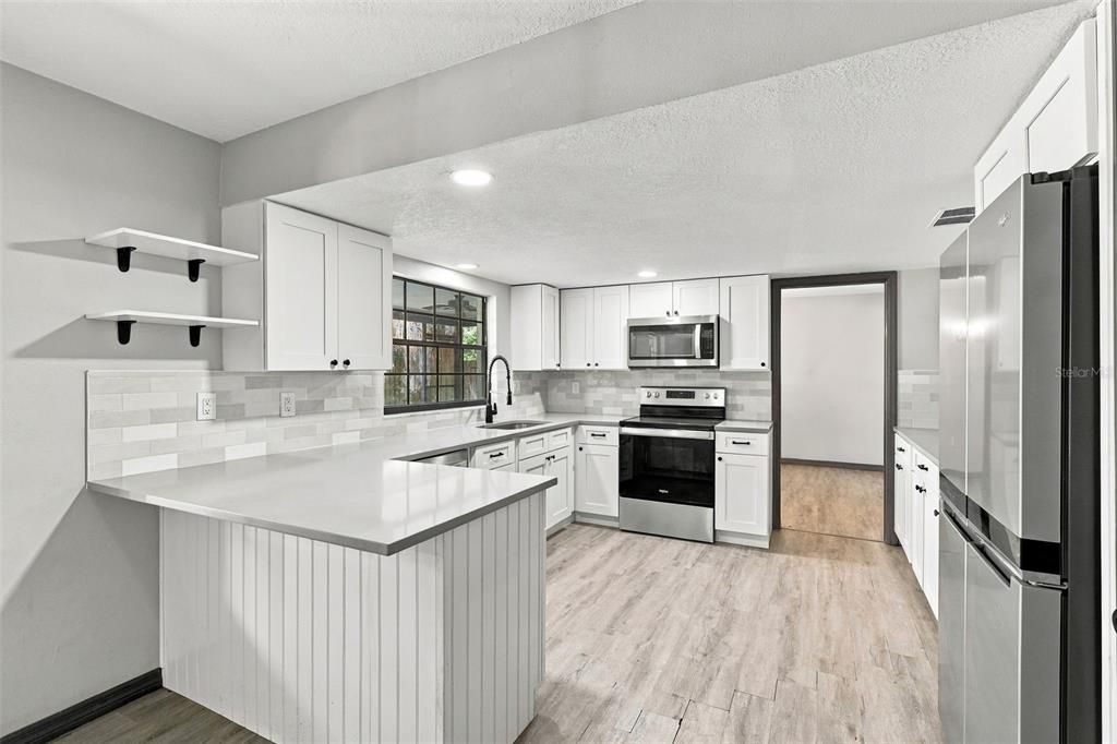 For Sale: $325,000 (3 beds, 2 baths, 2146 Square Feet)