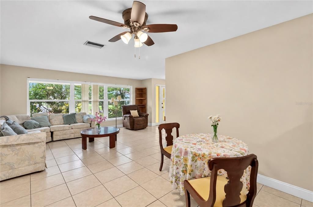 En Venta: $450,000 (3 camas, 2 baños, 1536 Pies cuadrados)