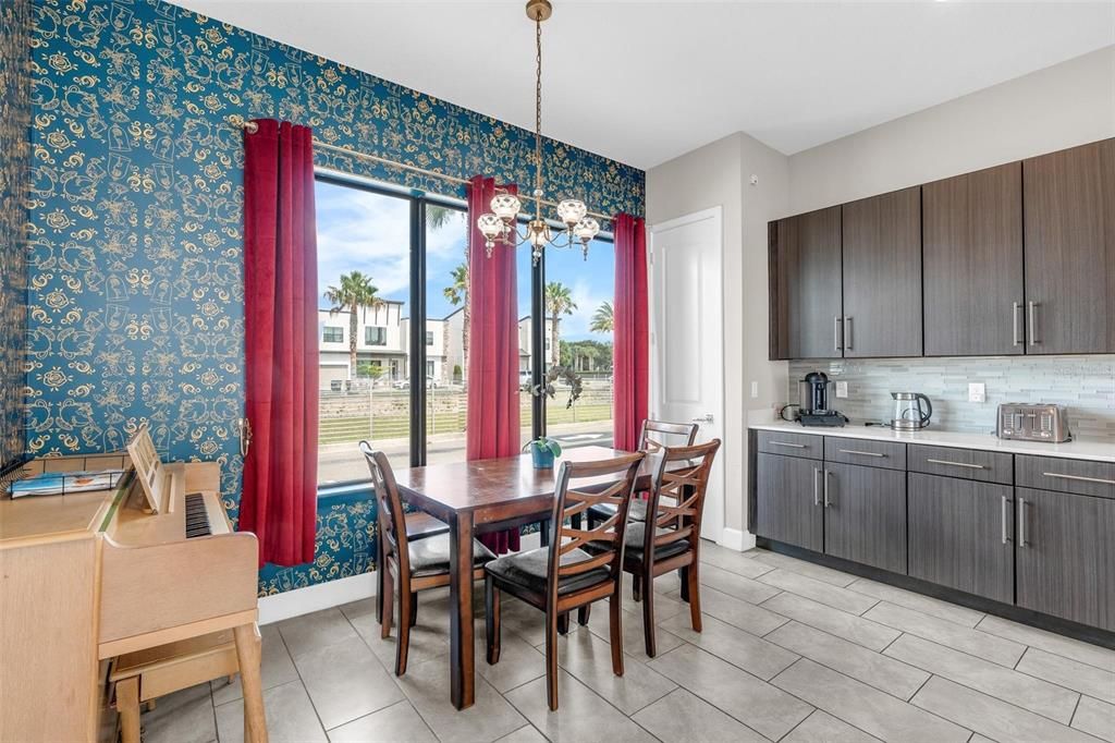 For Rent: $2,800 (4 beds, 3 baths, 2205 Square Feet)