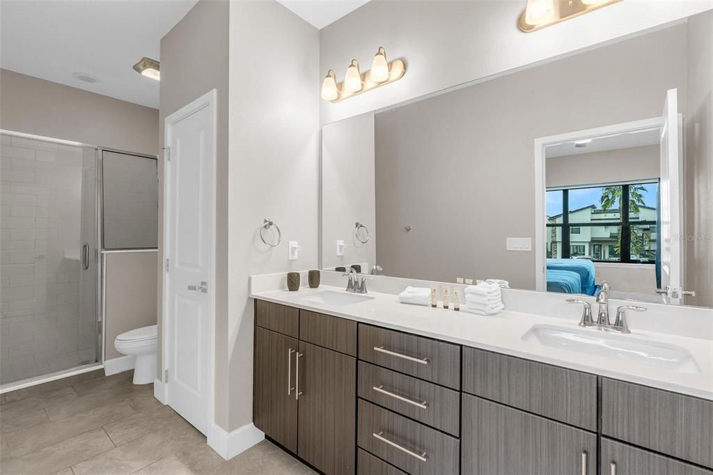 For Rent: $2,800 (4 beds, 3 baths, 2205 Square Feet)