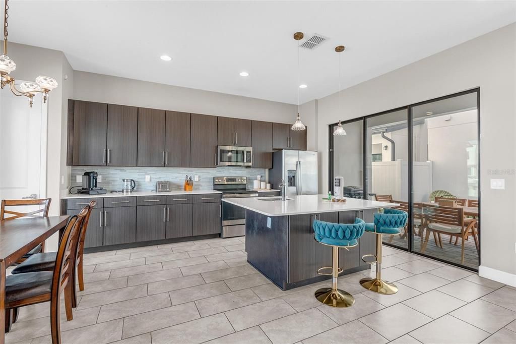 For Rent: $2,800 (4 beds, 3 baths, 2205 Square Feet)