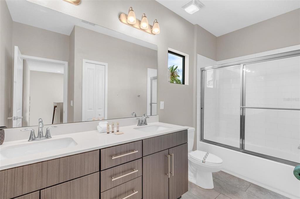 For Rent: $2,800 (4 beds, 3 baths, 2205 Square Feet)