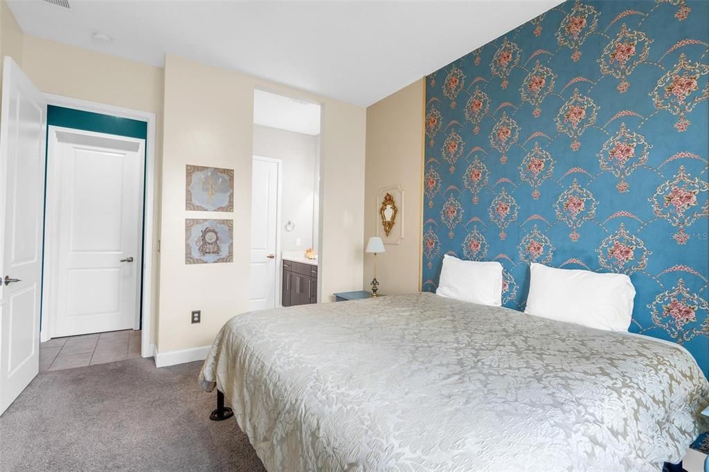 For Rent: $2,800 (4 beds, 3 baths, 2205 Square Feet)