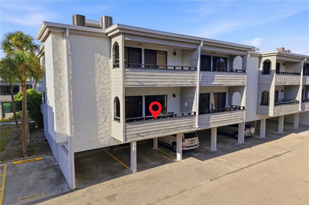 For Sale: $415,000 (2 beds, 2 baths, 934 Square Feet)