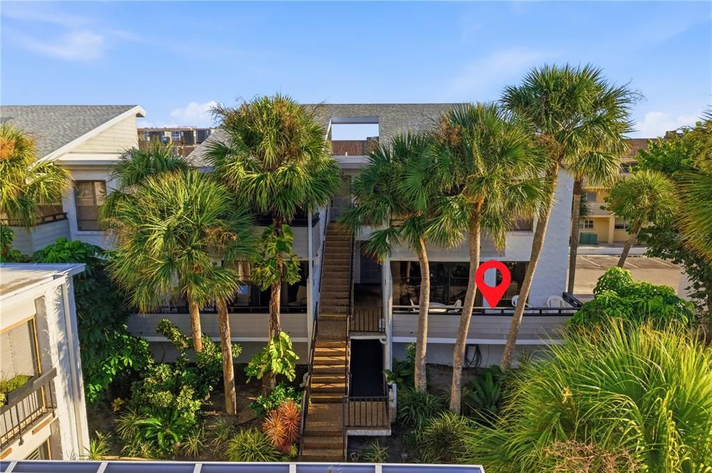 For Sale: $415,000 (2 beds, 2 baths, 934 Square Feet)