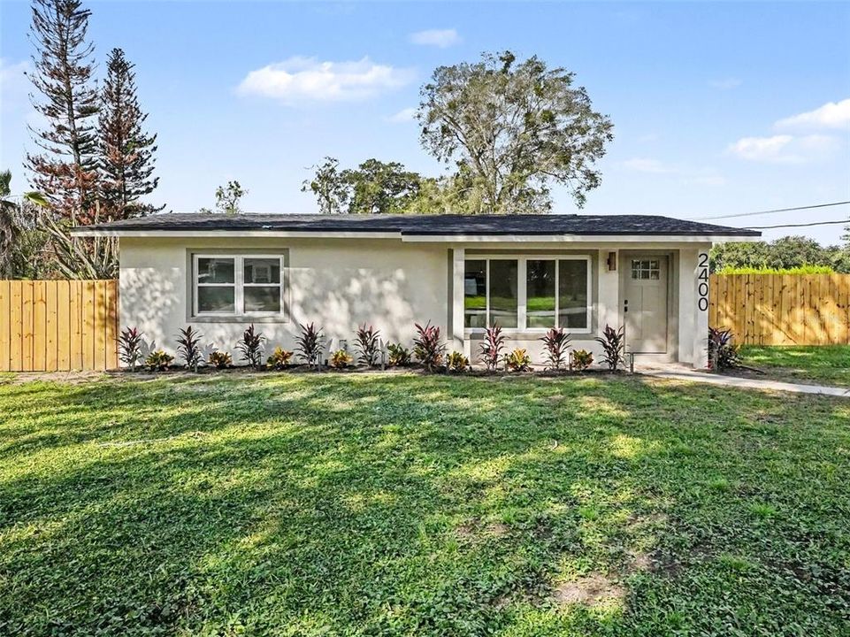 На продажу: $449,999 (3 спален, 2 ванн, 1673 Квадратных фут)