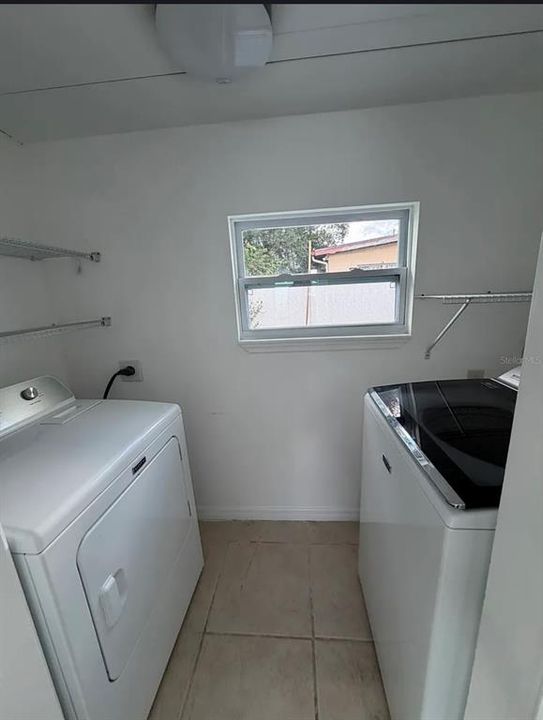 En Renta: $2,500 (3 camas, 2 baños, 1277 Pies cuadrados)