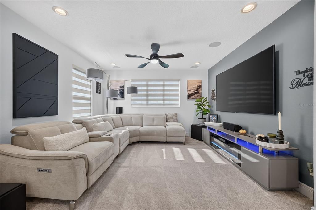 En Venta: $625,000 (5 camas, 3 baños, 3198 Pies cuadrados)