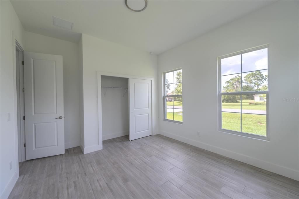 En Venta: $840,000 (4 camas, 3 baños, 3556 Pies cuadrados)