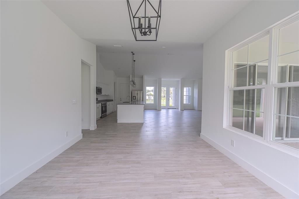 En Venta: $840,000 (4 camas, 3 baños, 3556 Pies cuadrados)