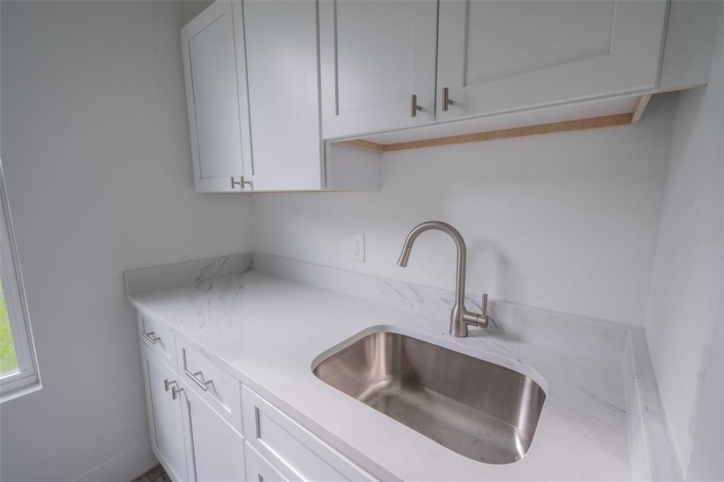 En Venta: $840,000 (4 camas, 3 baños, 3556 Pies cuadrados)