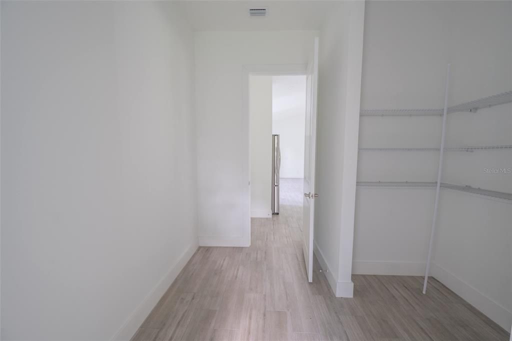 En Venta: $840,000 (4 camas, 3 baños, 3556 Pies cuadrados)