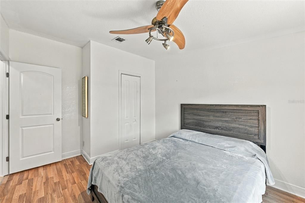 For Sale: $275,000 (3 beds, 2 baths, 1620 Square Feet)