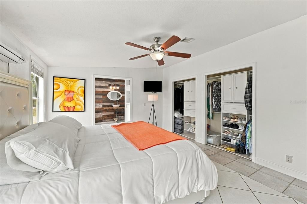 For Sale: $275,000 (3 beds, 2 baths, 1620 Square Feet)