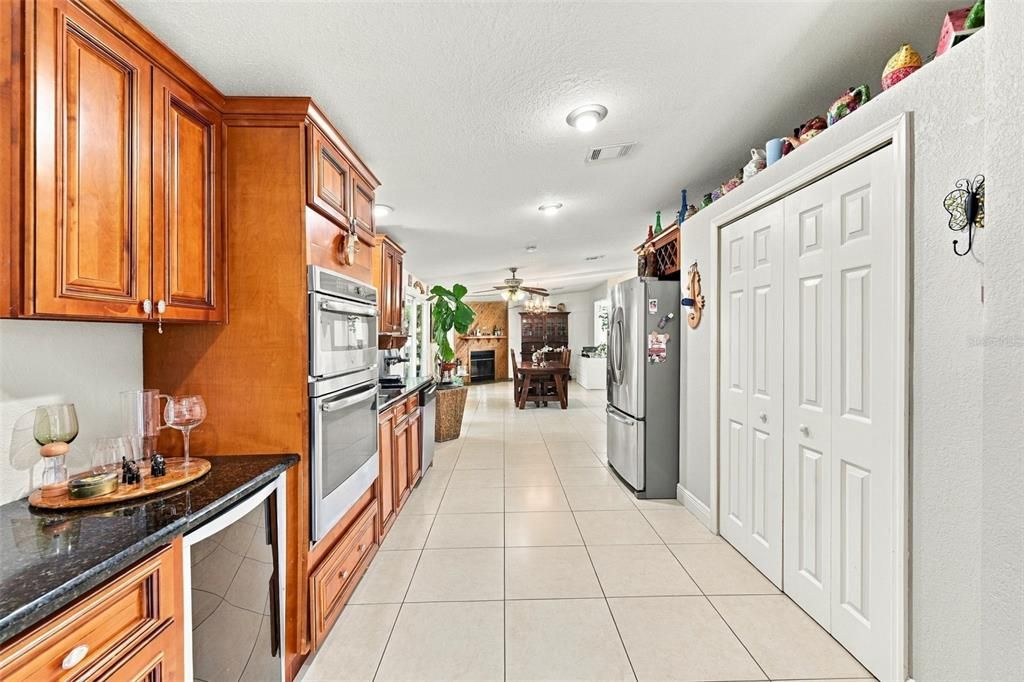 For Sale: $275,000 (3 beds, 2 baths, 1620 Square Feet)
