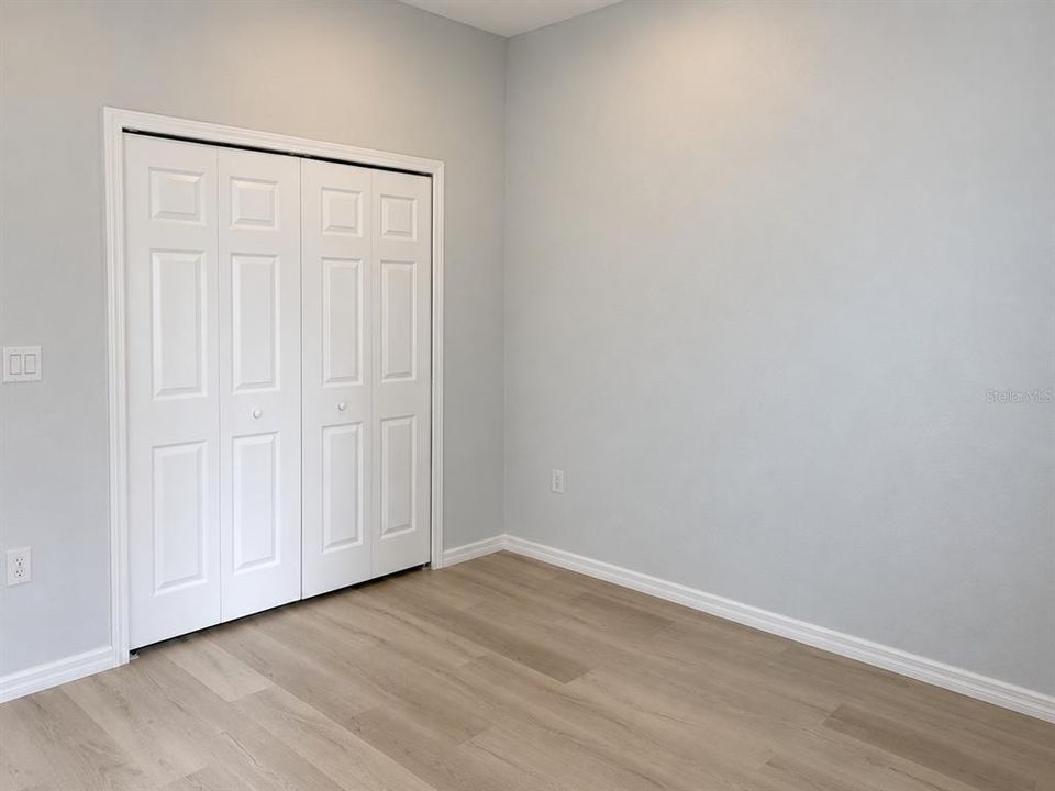 На продажу: $285,000 (3 спален, 2 ванн, 1392 Квадратных фут)