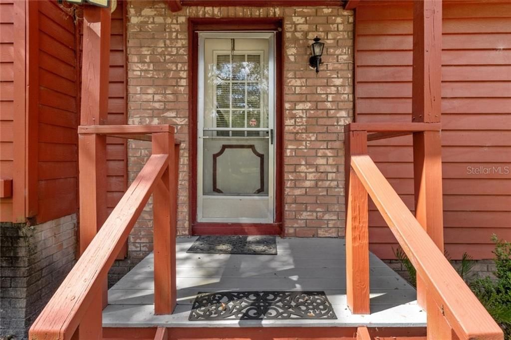 Recently Sold: $130,000 (2 beds, 2 baths, 1035 Square Feet)