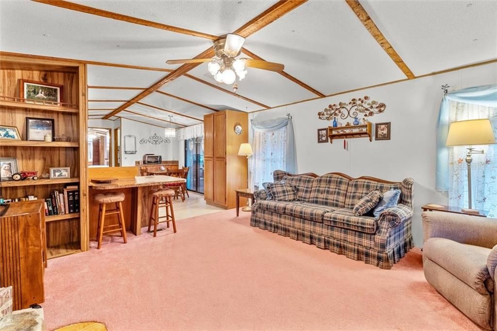 Recently Sold: $130,000 (2 beds, 2 baths, 1035 Square Feet)