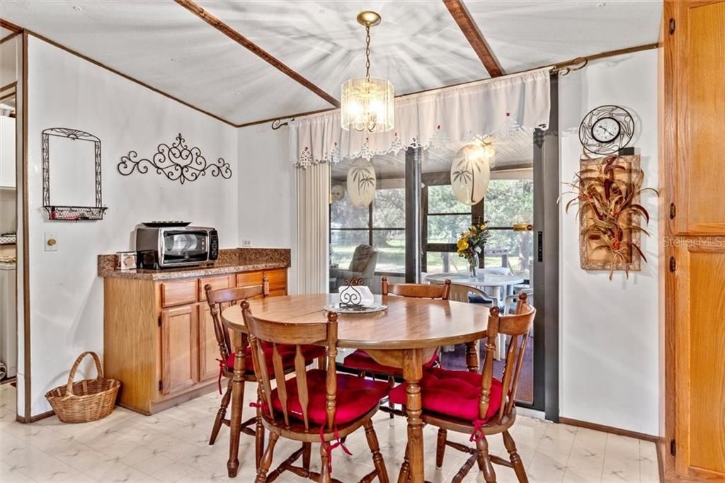 Recently Sold: $130,000 (2 beds, 2 baths, 1035 Square Feet)