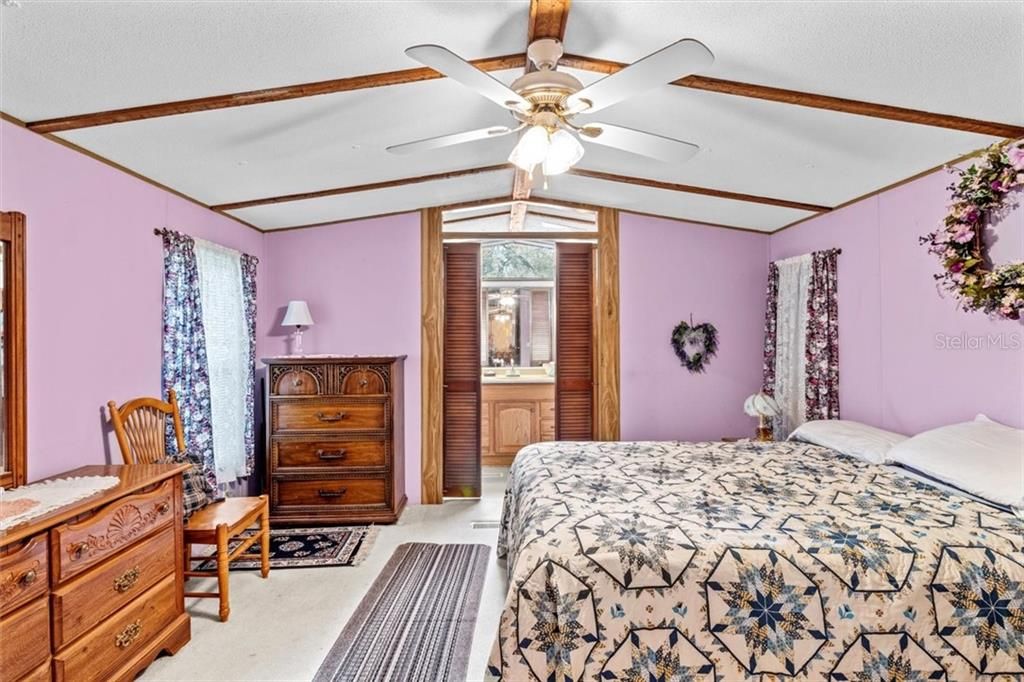 Recently Sold: $130,000 (2 beds, 2 baths, 1035 Square Feet)