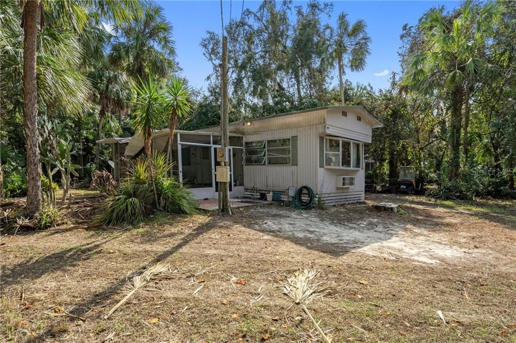 Recently Sold: $62,500 (2 beds, 1 baths, 860 Square Feet)