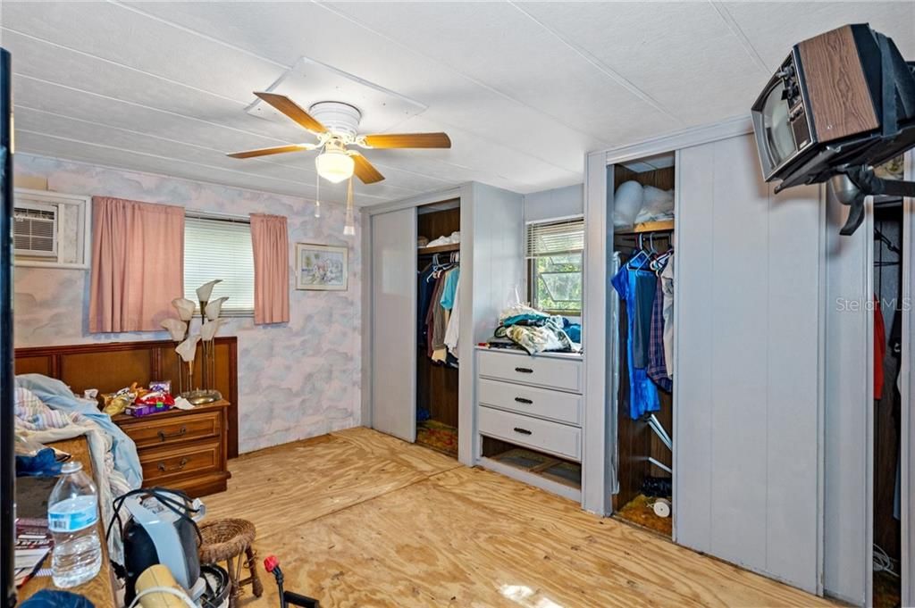 Recently Sold: $62,500 (2 beds, 1 baths, 860 Square Feet)
