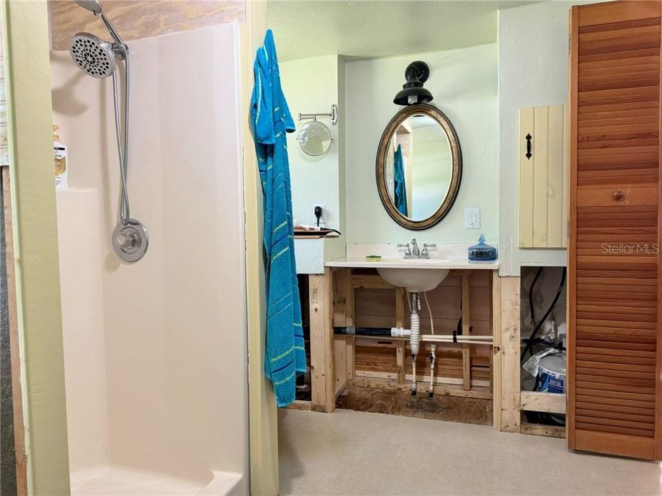 Recently Sold: $92,500 (2 beds, 2 baths, 840 Square Feet)