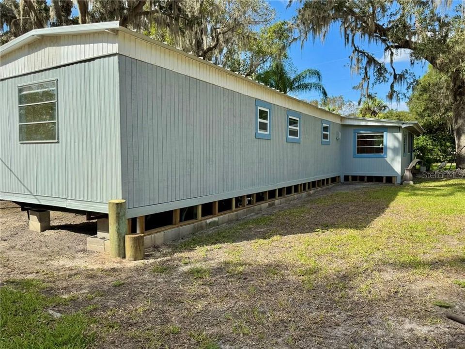 Recently Sold: $92,500 (2 beds, 2 baths, 840 Square Feet)