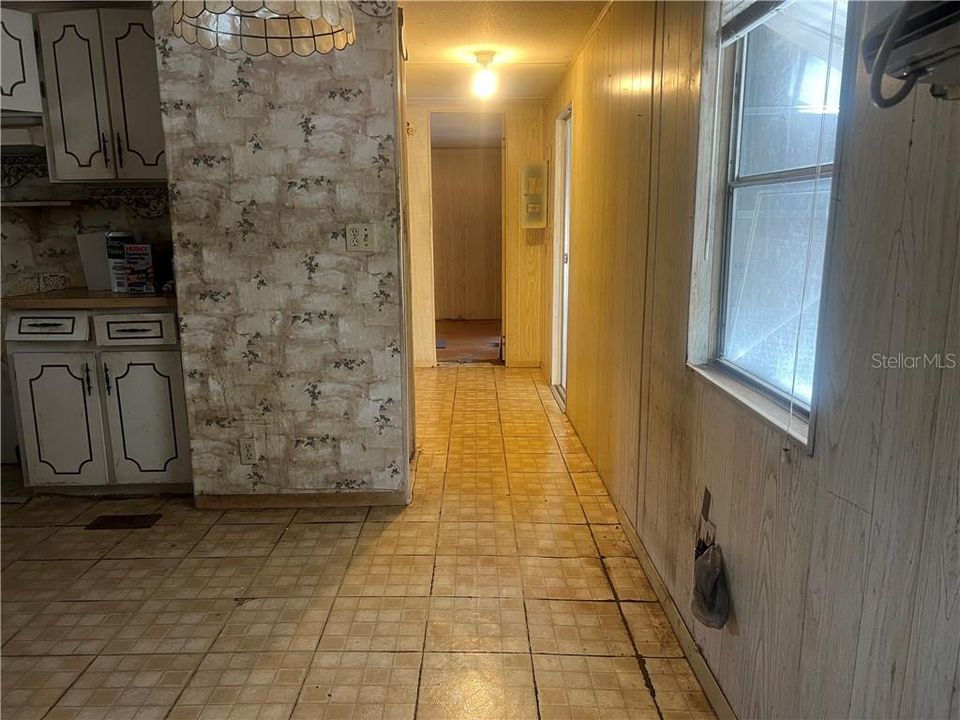 Недавно продано: $46,900 (2 спален, 1 ванн, 784 Квадратных фут)
