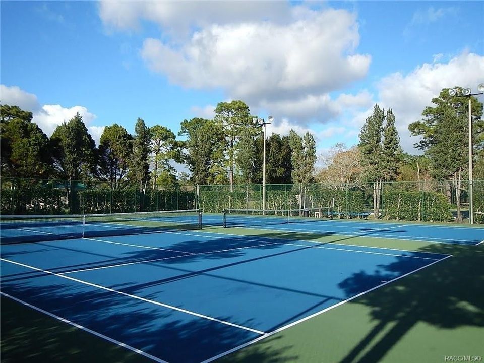 最近售出: $70,000 (1.02 acres)